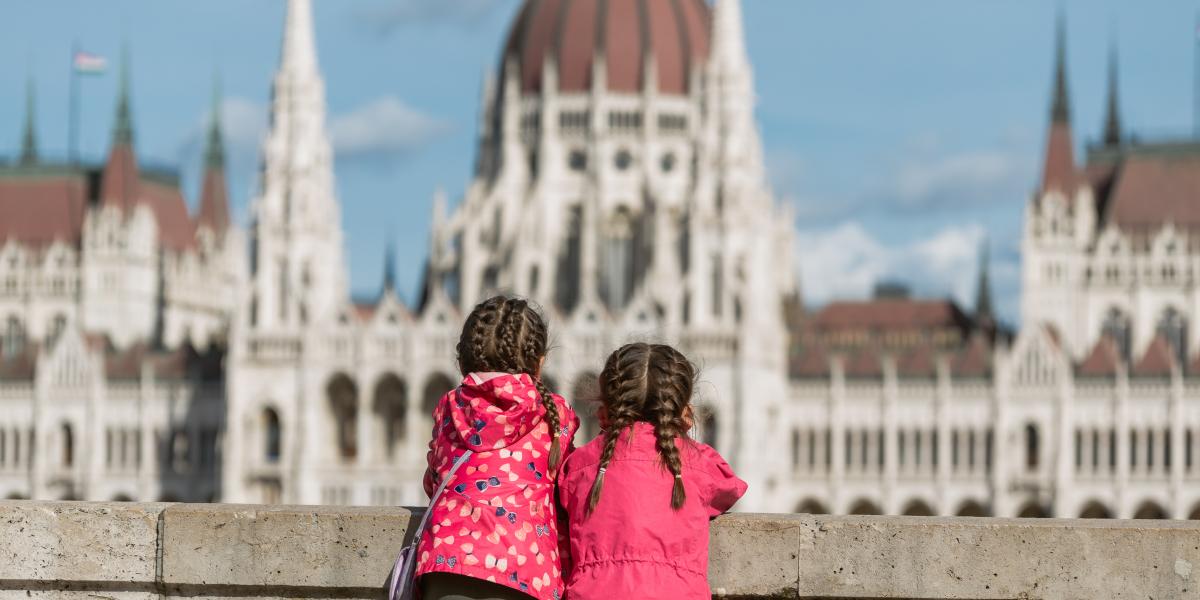 Nincs gyerekvédelmisek bérét emelő javaslat a parlament előtt