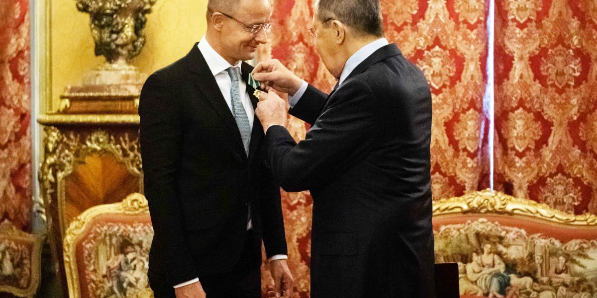 Szijjártó Péter Barátségért kitüntetést kap Szergej Lavrov orosz külügyminisztertől