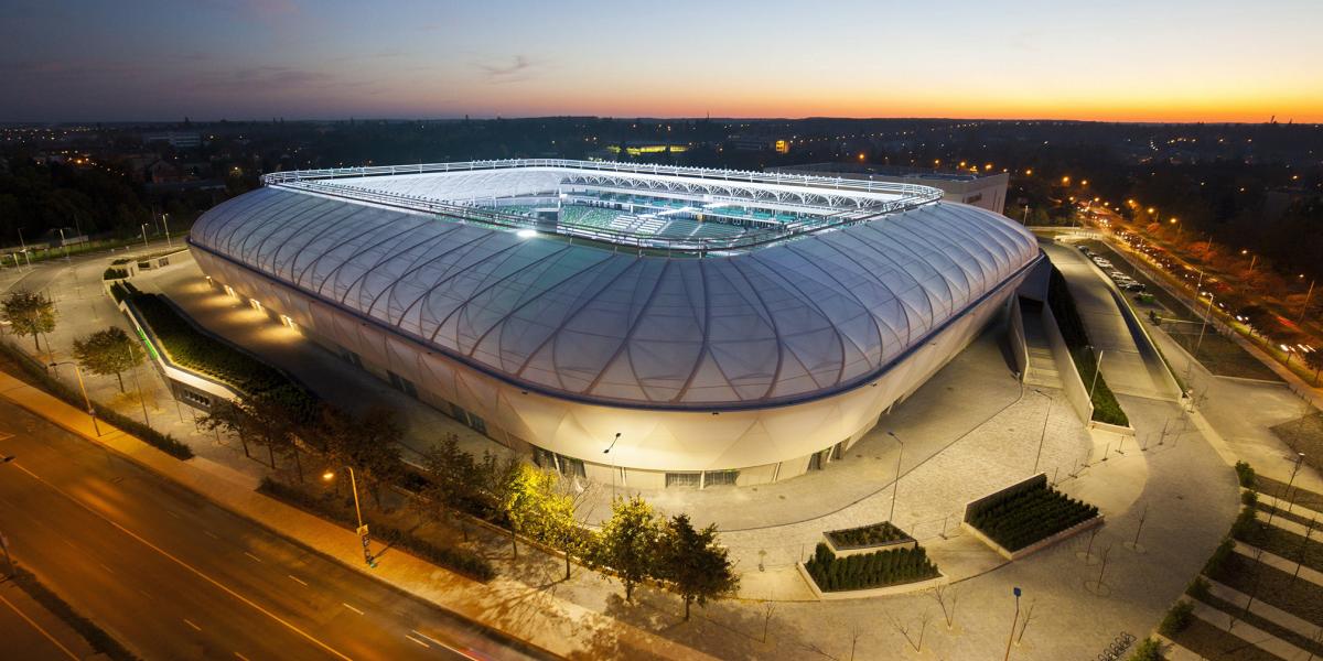 Szombathely: csodastadion 2017-ben és lepusztult csapat