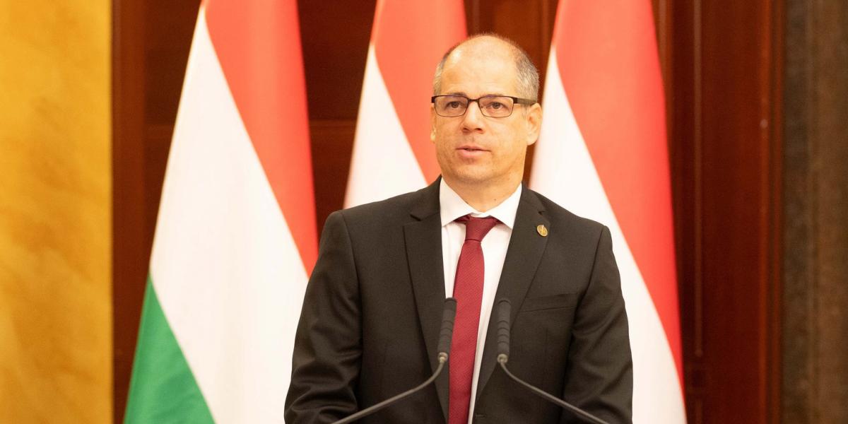 Korábbi felvétel 