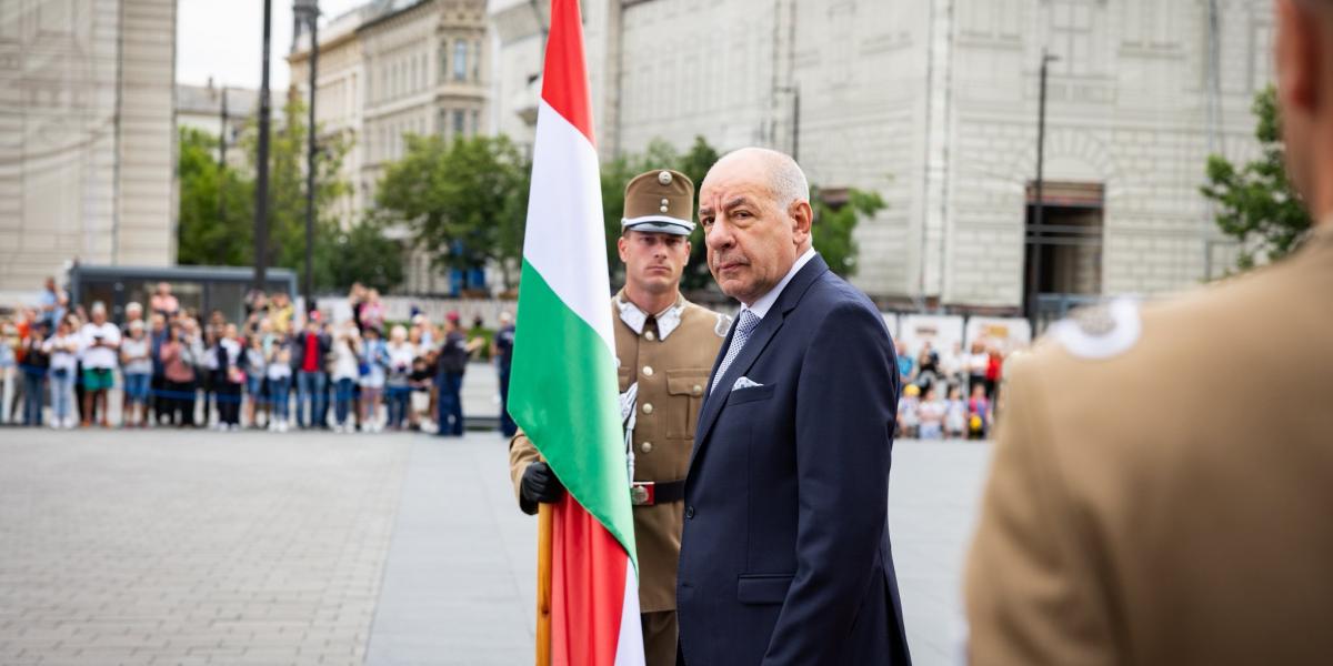 Korábbi felvétel 