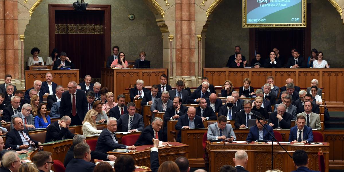 Nyár elején megszavazták a jövő évi költségvetést a bérfejlesztési forrásokkal