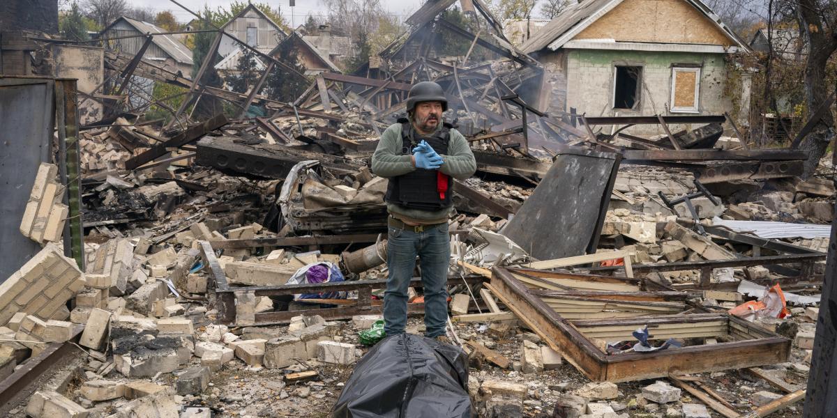 Szétlőtt ukrán lakóház, halálos áldozat a Donyeck megyei Konsztantyinovkában