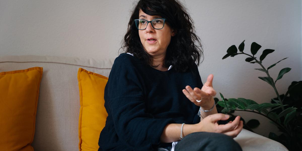 Timár Borbála: a digitális kompetenciafejlesztés kulcsa nem az okostelefon, hanem a pedagógusok támogatása és a tanórai digitális környezet fejlesztése