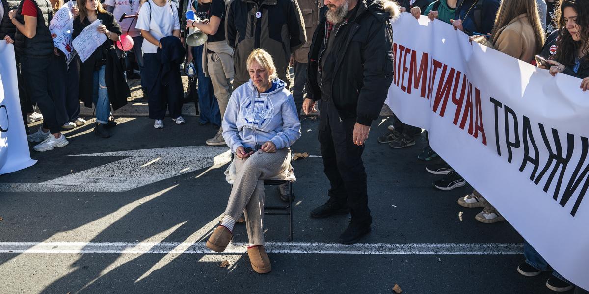 Az egyik áldozat édesanyja, Dijana Hrka, aki éhségsztrájkba kezdett