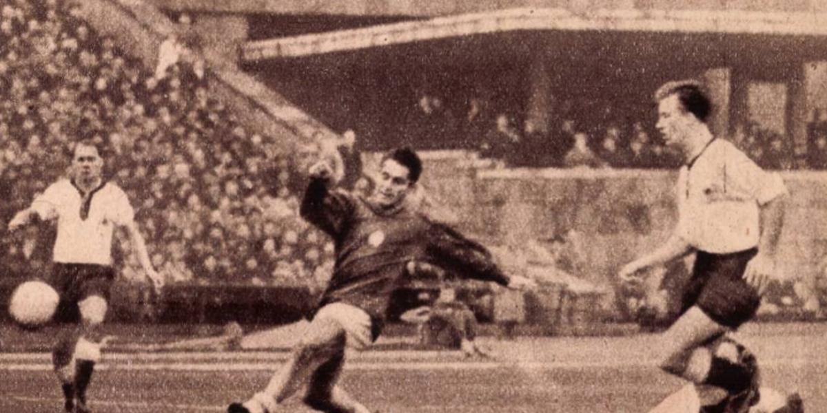 A harmadik magyar gólt Sándor Károly lőtte a Népstadionba először látogató NSZK-csapatnak