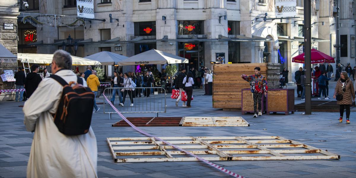 Készülődés. Pénteken nyílik meg a főváros két nagy adventi vására