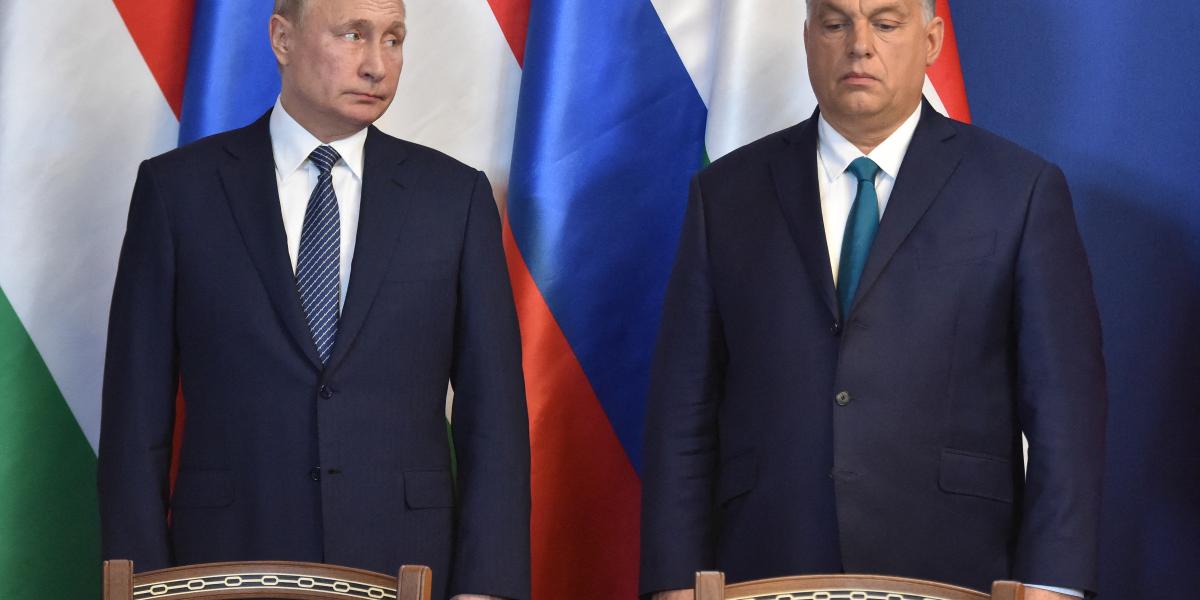 Orbán Viktor és Vlagyimir Putyin – a magyar miniszterelnök aktív politikai együttműködő partnere az orosz titkosszolgálatoknak