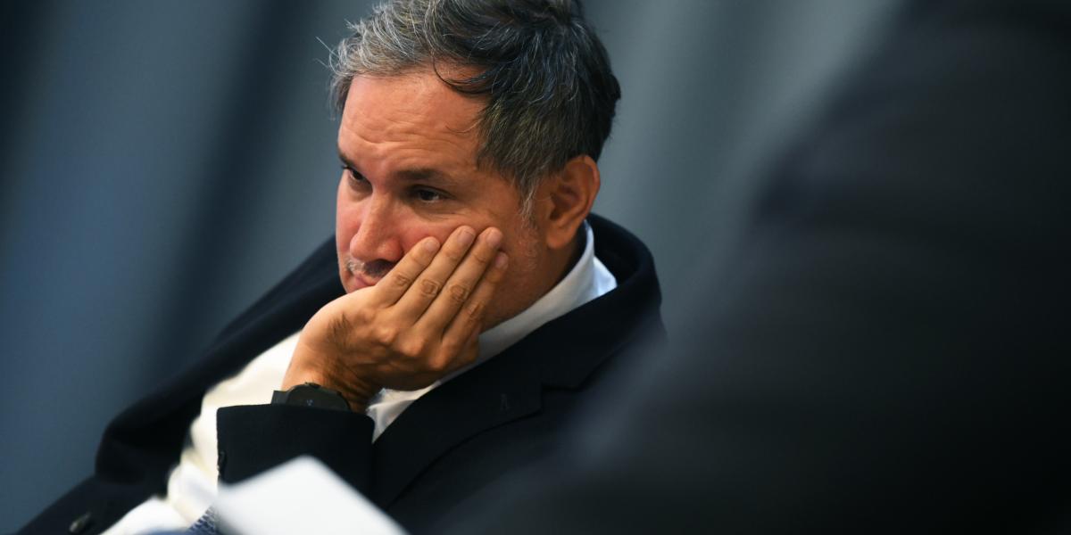 A pénzt Nagy Mártonnak kell előteremtenie.