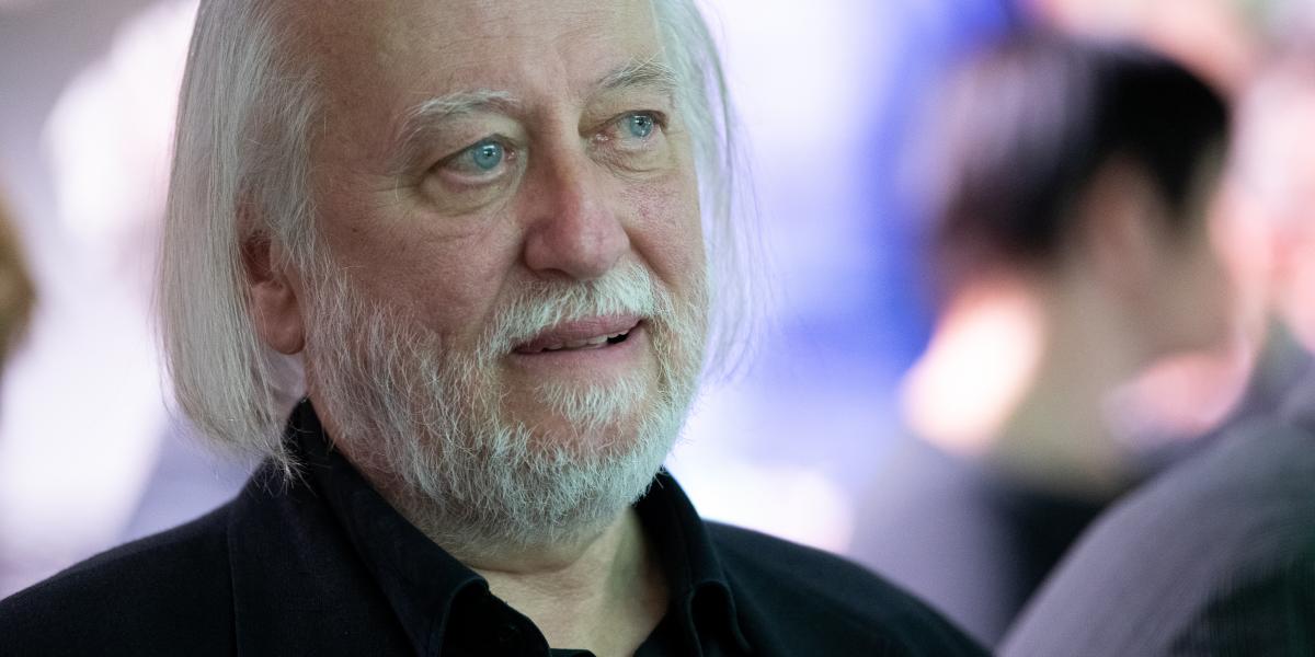 Krasznahorkai László a portugál rendezvényen betegség, Frankfurtban a Nobel feldolgozása miatt nem vett részt