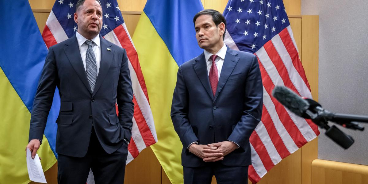 Andrij Jermak és Marco Rubio a genfi találkozón