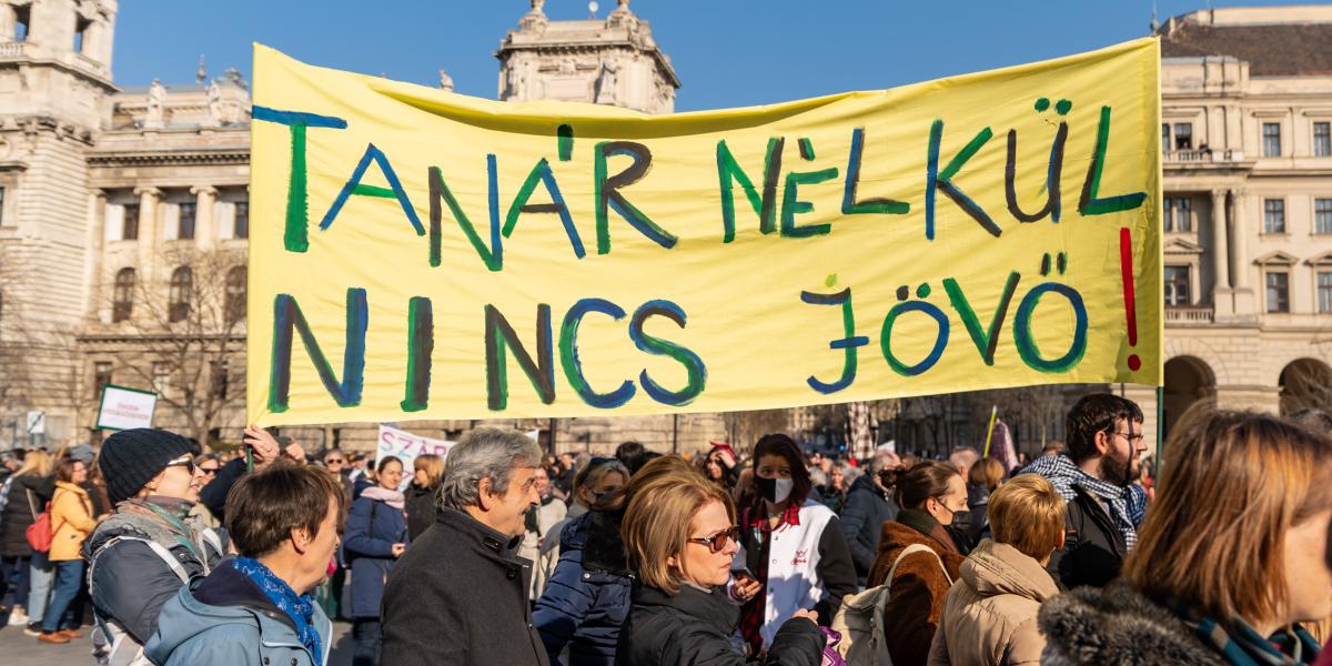 Egy korábbi tüntetés molinója