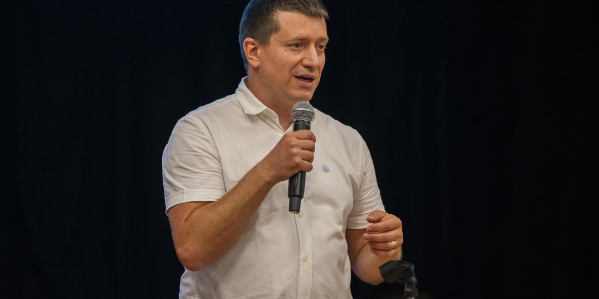 Sárosi Péter táncos tüntetésre hív a józan drogpolitikáért