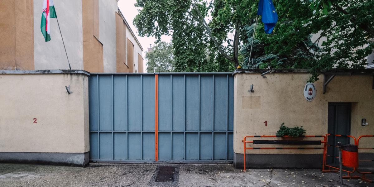 A Szőlő utcai javítóintézet. Egyre jobban látni, mi történt a falakon túl