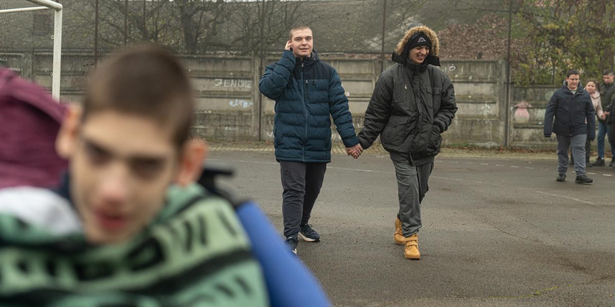 A séta is Lacika napi rutinjának része