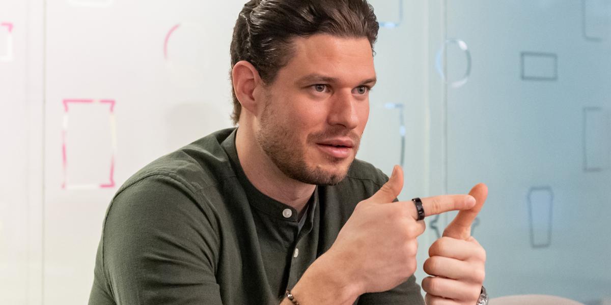 „Nemcsak logisztikai, hanem platformcégként is definiáljuk magunkat. Így kifejezetten fontosnak tartjuk azt a szerepünket, hogy mit tudunk hozzáadni a helyi gazdasághoz és a társadalomhoz a különböző szereplők összekötésével”