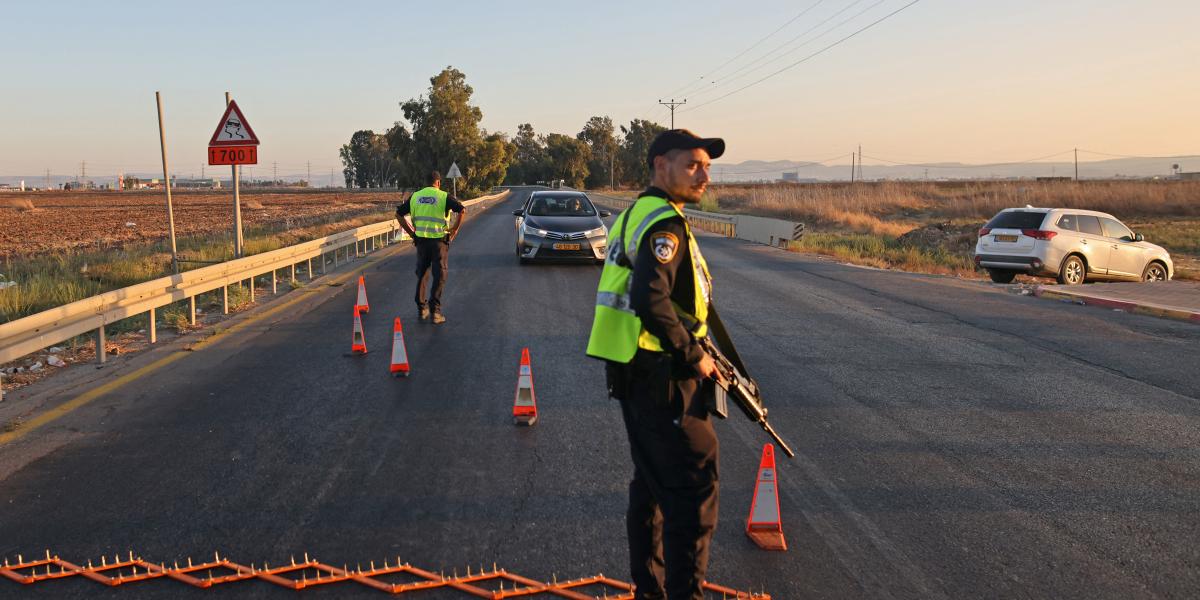 Képünk illusztráció, rendőrségi ellenőrző pont Afúlában 2021-ben
