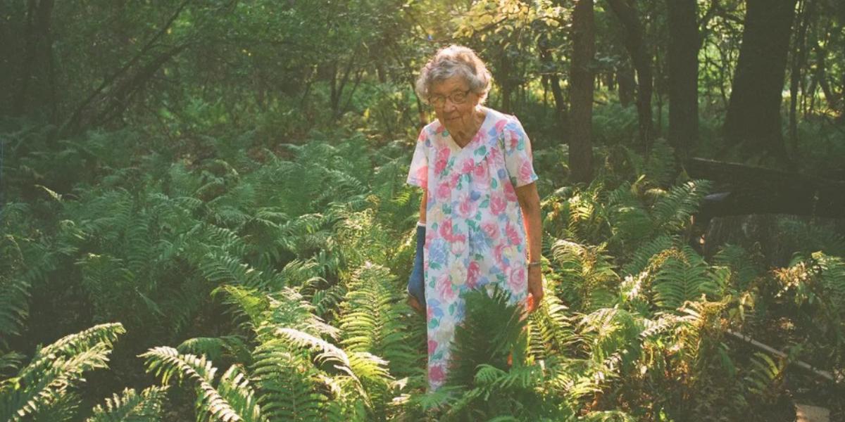 A kilencvenéves Agatha minden külső segítség nélkül tart fenn egy teljes világot