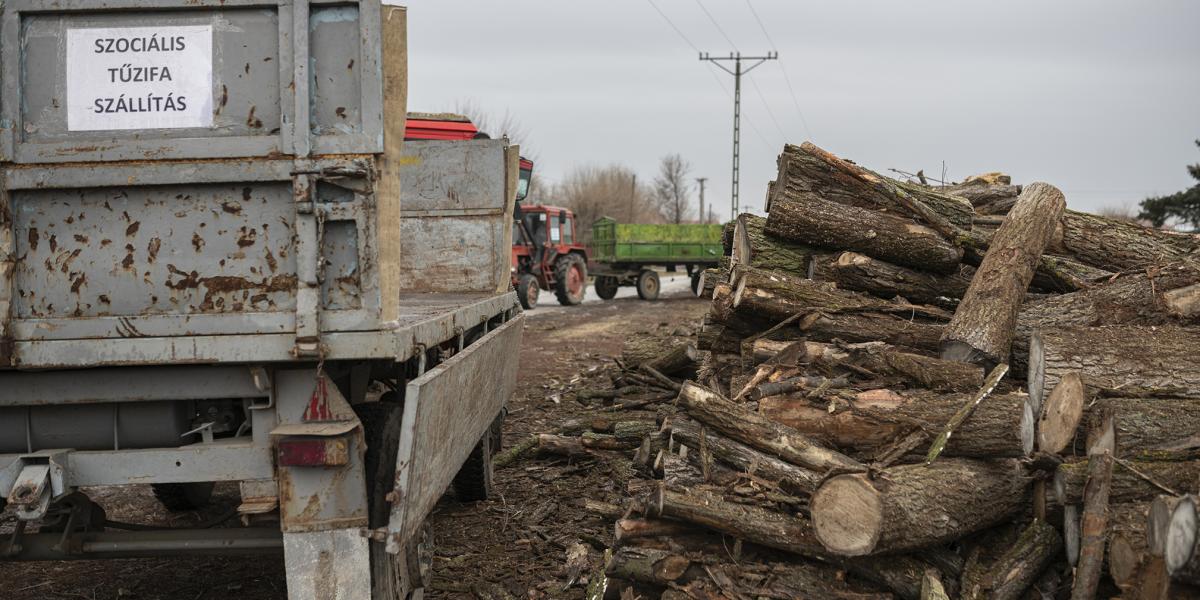 A keret régóta 5 milliárd forint, csak éppen a tűzifa ára két-két és félszeresére nőtt