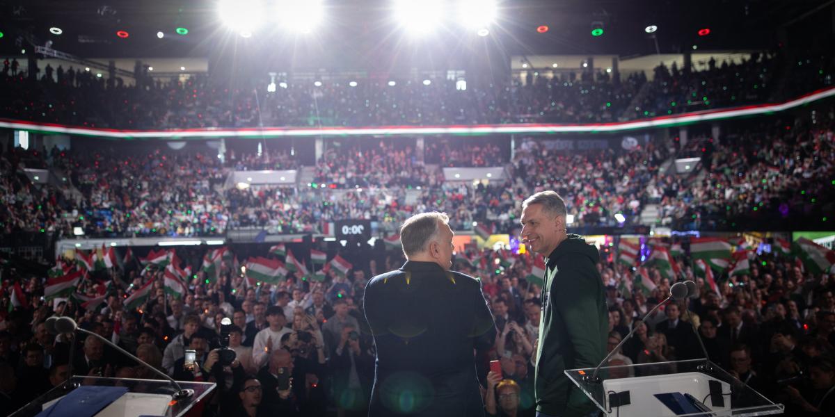 Orbán Viktor és Lázár János a decemberi szegedi DPK-gyűlésen