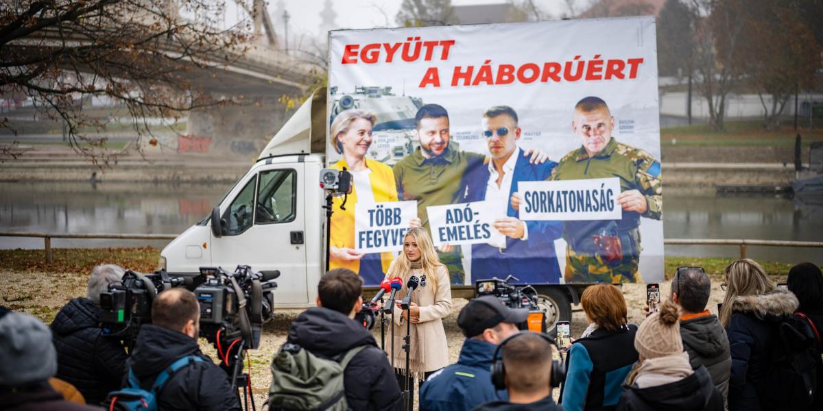 Fideszes kampány, szokásos kép. Legalább a Facebook tisztább egy kicsivel