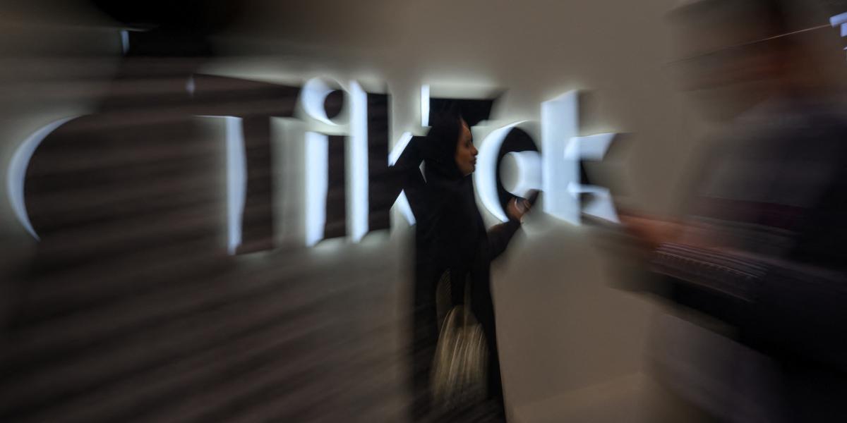 Követeli az EU a képernyőidő csökkentését, a „túlzott személyre szabás” megváltoztatását a videók felkínálásakor