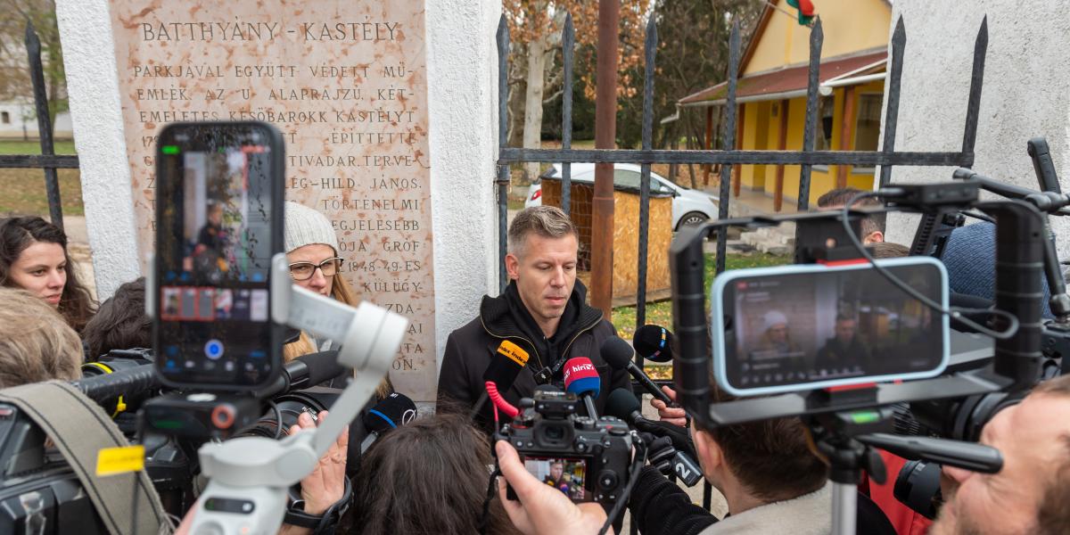 Magyar Péter látogatása a bicskei gyermekotthonnál 2024. november 29-én 