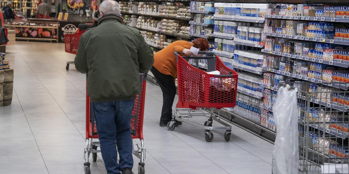 Az áremelkedés üteme jelentősen mérséklődött, viszont a banki alapszámlák ingyenessége megszűnhet