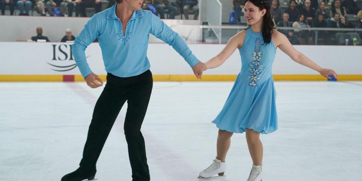 Bryden és Adriana
(Cale Ambrozic
és Madelyn
Keys) A jég
szerelmesei
című Netflix-sorozatban