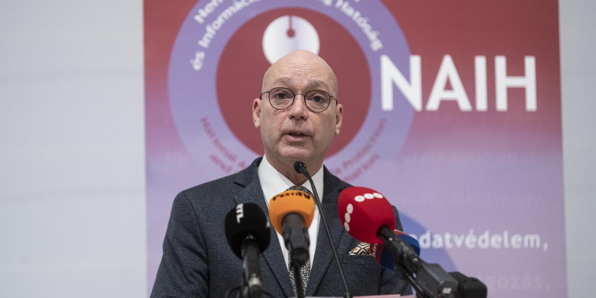 Sokan fordultak a Péterfalvi Attila által vezetett testülethez