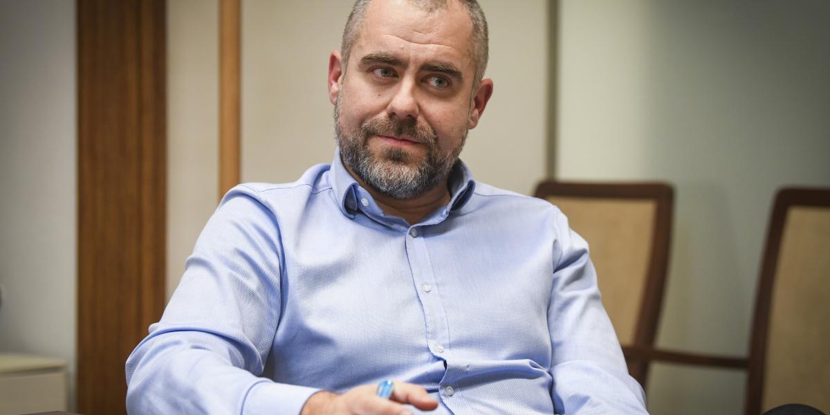 Kőnig Róbert szerint leigazolták az egykori gyógyszerhatóság főigazgatóját