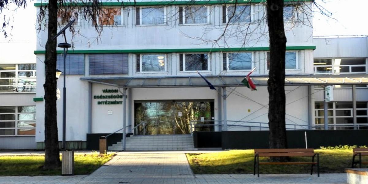 A százhalombattai szakrendelő. 