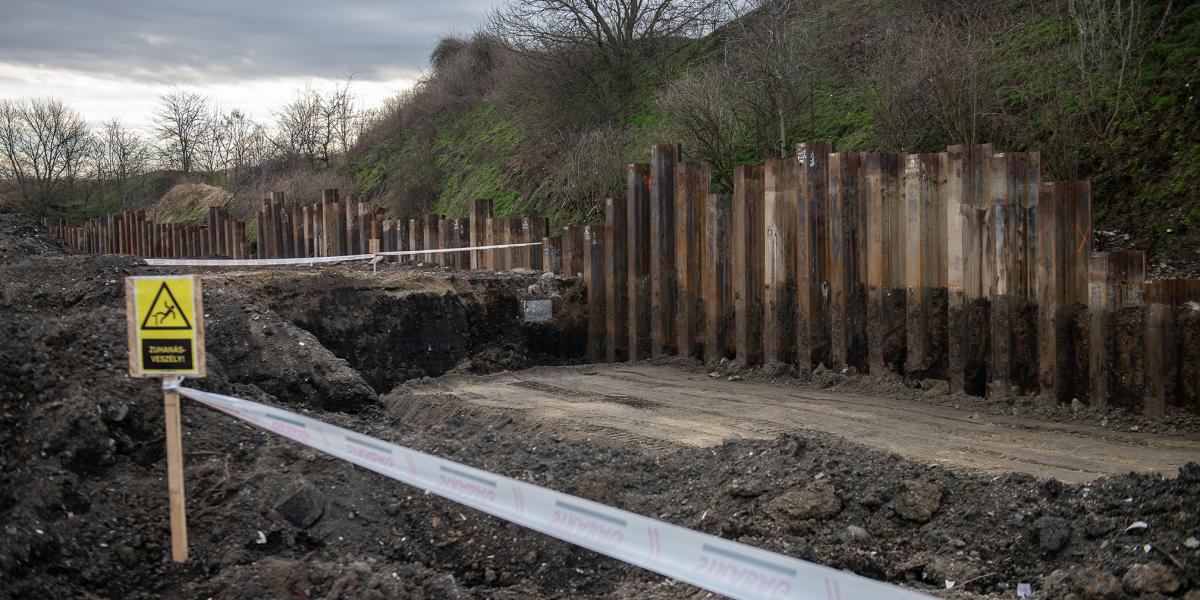 Több mint egy évtizede hordtak fáradt olajat, olajos iszapot a Cséry-telepre
