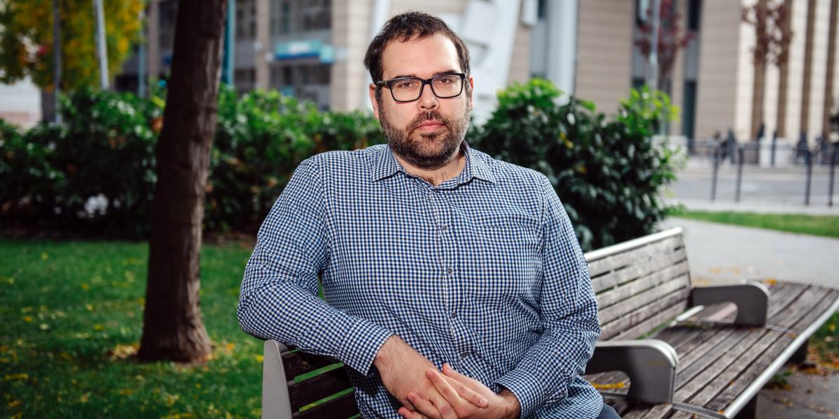 Szalai Máté szerint ha egy-két héten belül lezárul a konfliktus, azt még túlélheti Irán, de hogy a következő egy-két évet is túléli-e, az nagyon bizonytalan