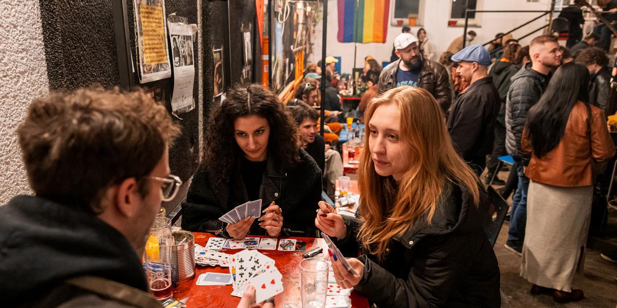 „Maga a kulturális élet is romlik azáltal, hogy az efféle közösségi terek megszűnnek: gátat szab nemcsak a zenei élet, hanem a közönség sokszínűségének is”