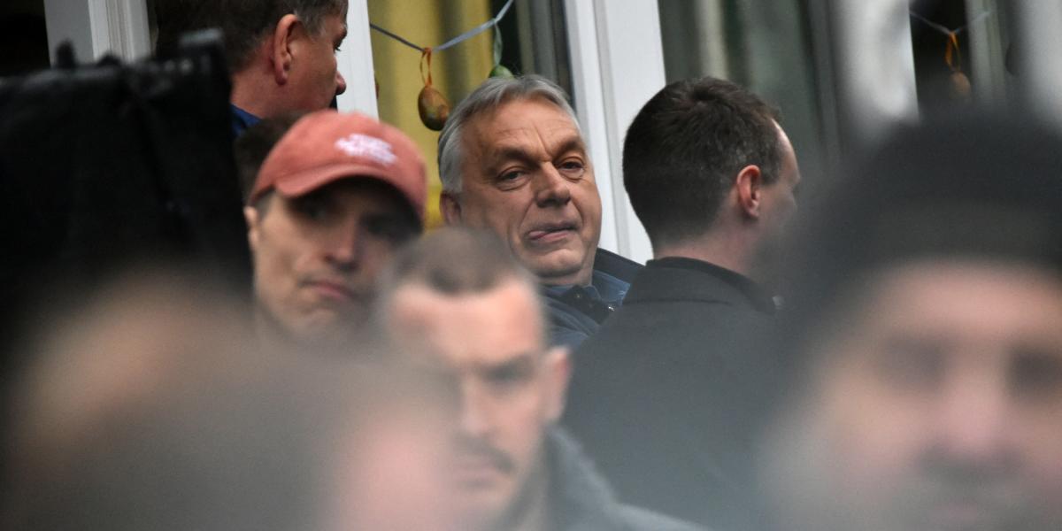 Orbán Viktor szombaton Pécelen. Árt a Fidesznek a verőlegények fellépése