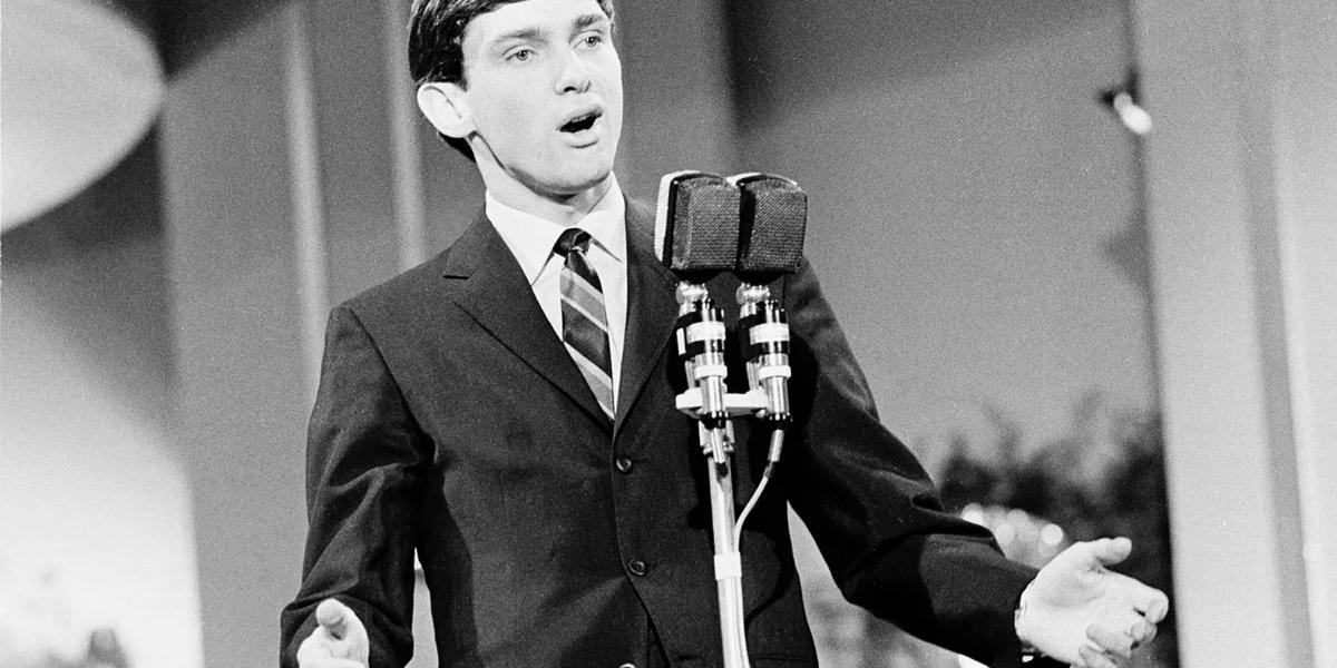 Gene Pitney akkora sztár lett, hogy 1964-ben együtt turnézott a Rolling Stonesszal