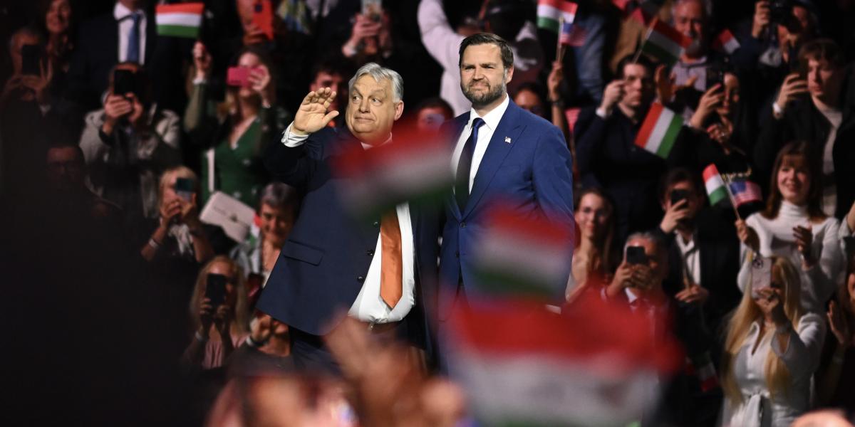 Vance és Orbán a délutáni kampánygyűlésen