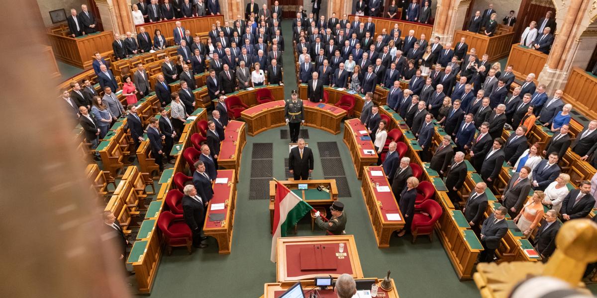 Orbán Viktor esküt tesz 2022-ben. Nem ő jön − lehet, már soha többé