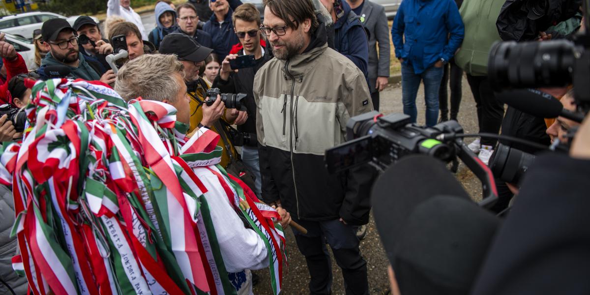 Magyar Péter nagyváradi gyalogútján Kátai Istvánnal 2025. május 24-én 