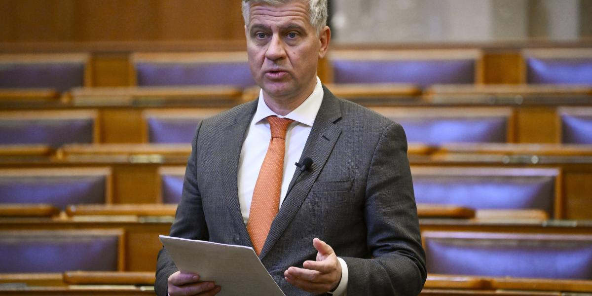 Szatmáry Kristóf - Korábbi felvétel 