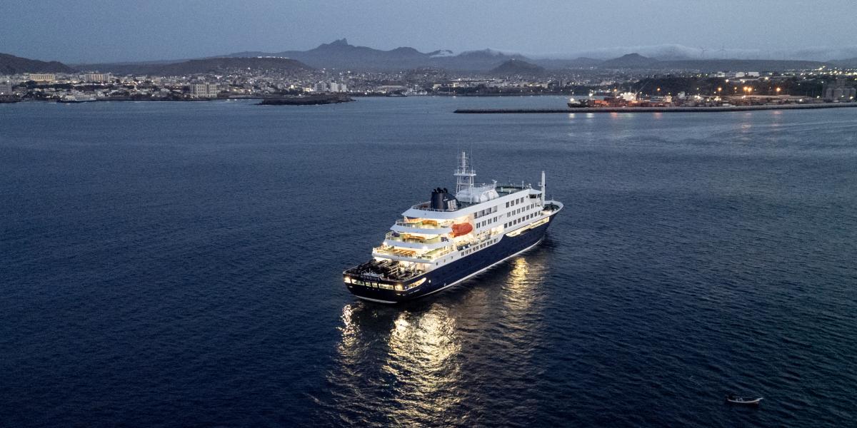 A Hondius Cape Verde kikötője előtt május 6-án 