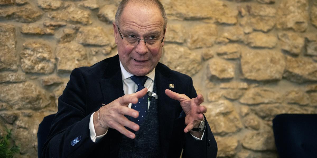 Korábbi felvétel