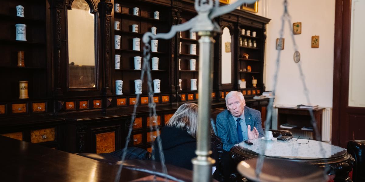 Hankó Zoltán, a Magyar Gyógyszerészi Kamara elnöke a fia miatt került kellemetlen helyzetbe