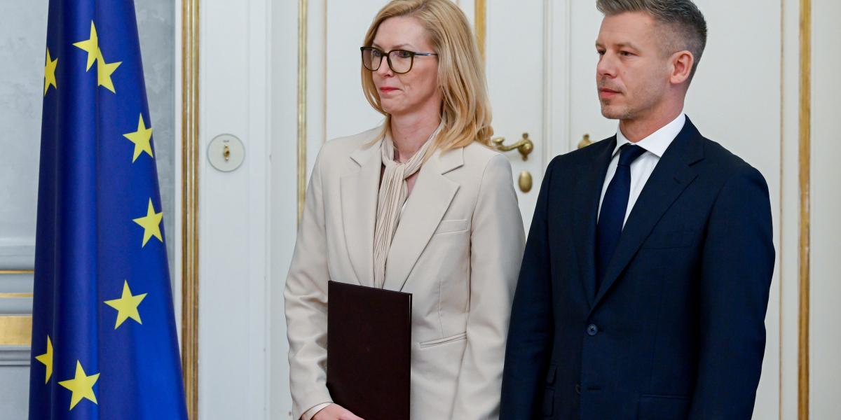 Magyar Péter miniszterelnök és Görög Márta igazságügyi miniszter a Tisza-kormány minisztereinek kinevezési ünnepségén a Sándor-palotában 2026. május 12-én