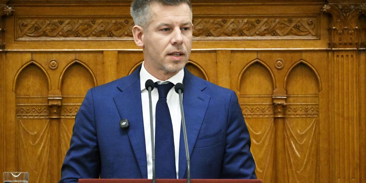 Magyar Péter az Országgyűlés plenáris ülésén az Országházban 2026. május 26-án