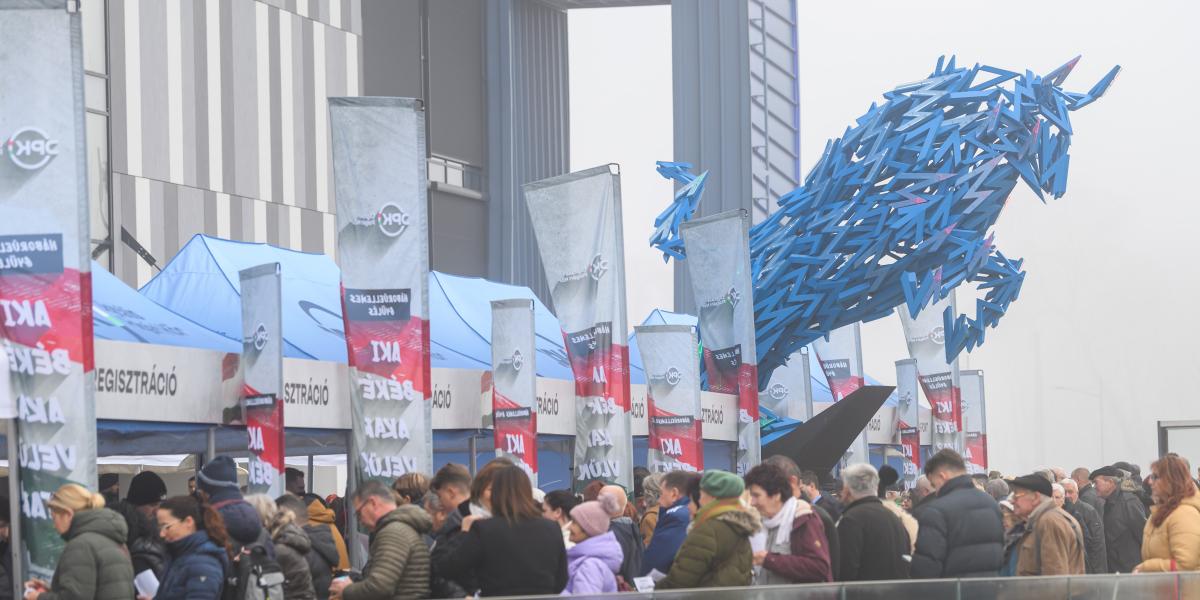 A Digitális Polgári Körök gyűlése Szegeden, a Pick Arénában 2025. december 20-án 