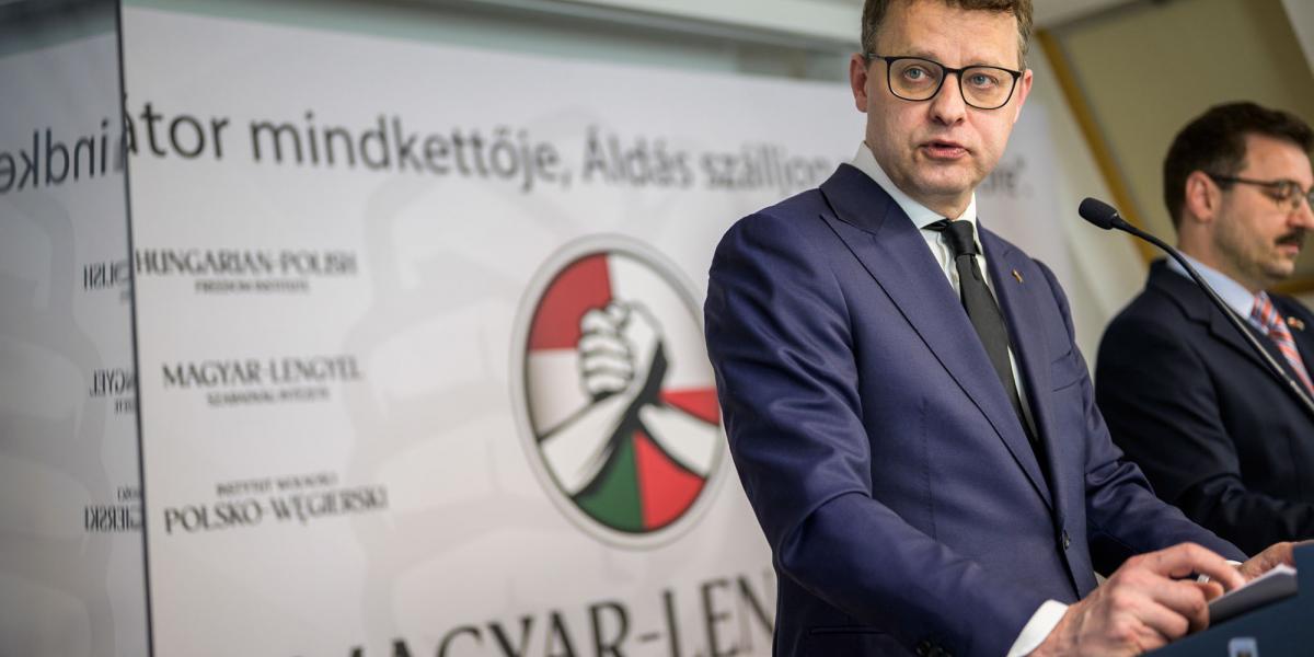A korrupció vádja elől Magyarországra menekülő volt lengyel miniszterhelyettes, Marcin Romanowski. 