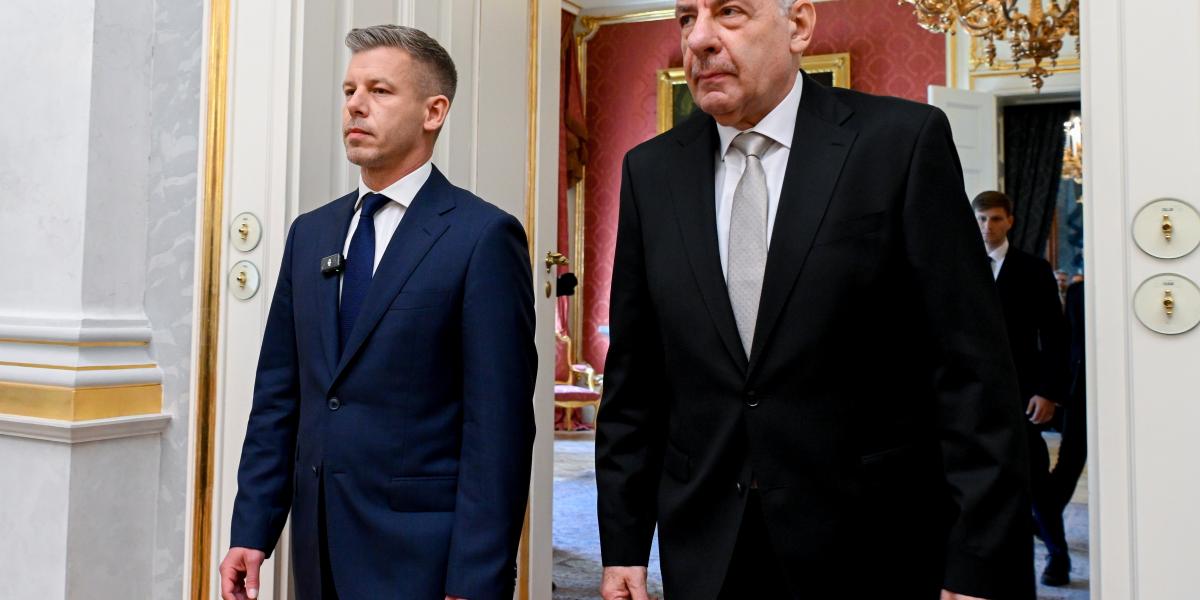 Magyar Péter és Sulyok Tamás. Utóbbi vélhetően nem sokáig marad