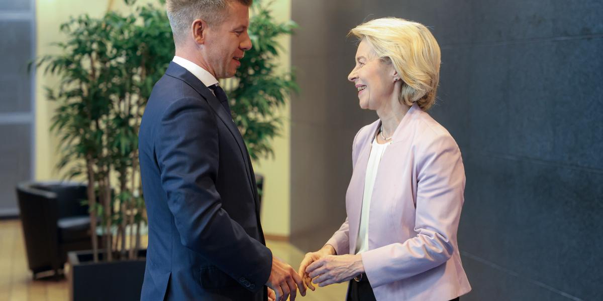 Magyar Péter és Ursula von der Leyen. 16 milliárd eurónyi uniós forrás szabadulhat fel